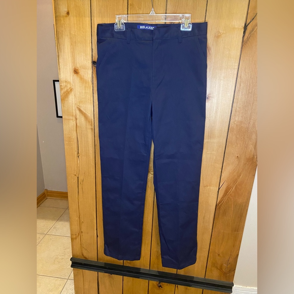 Men’s new navy blue slacks!